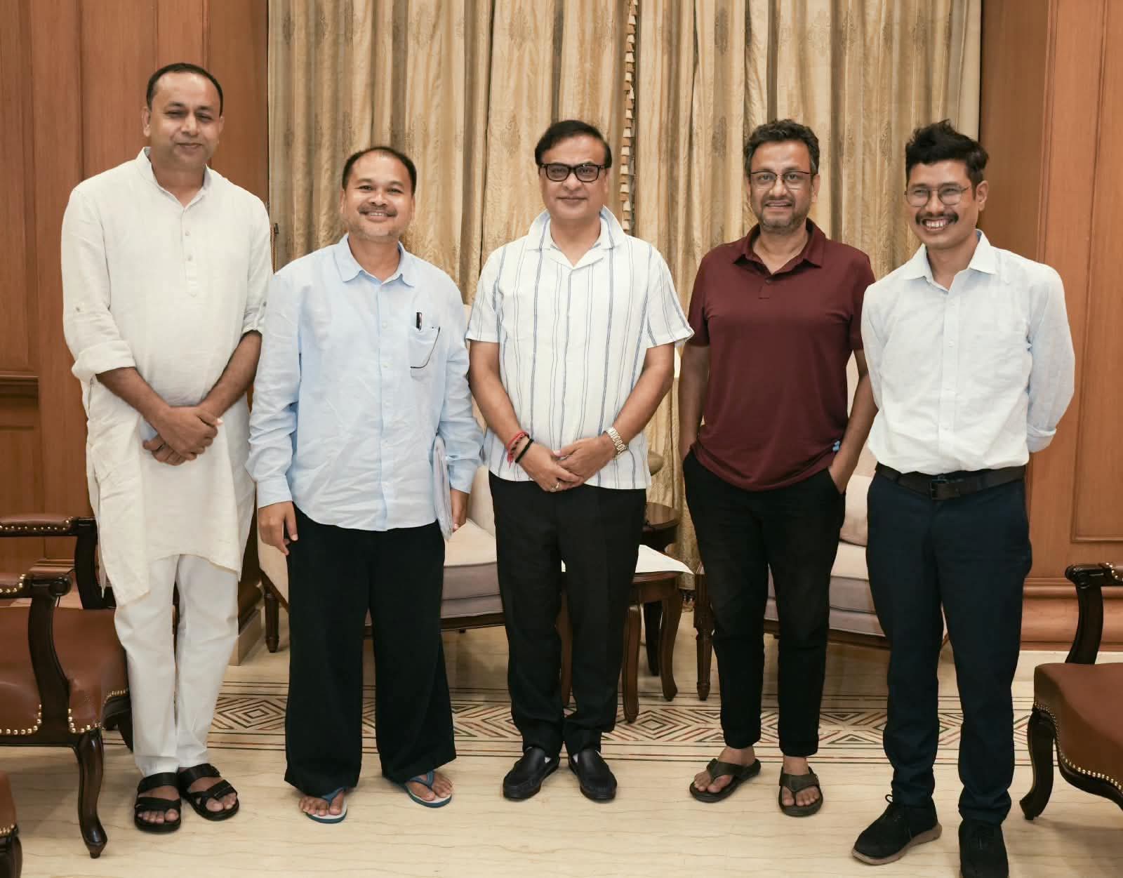 Akhil Gogoi Meets CM Himanta Biswa Sarma, Submits Memoranda on Upper Assam Floods