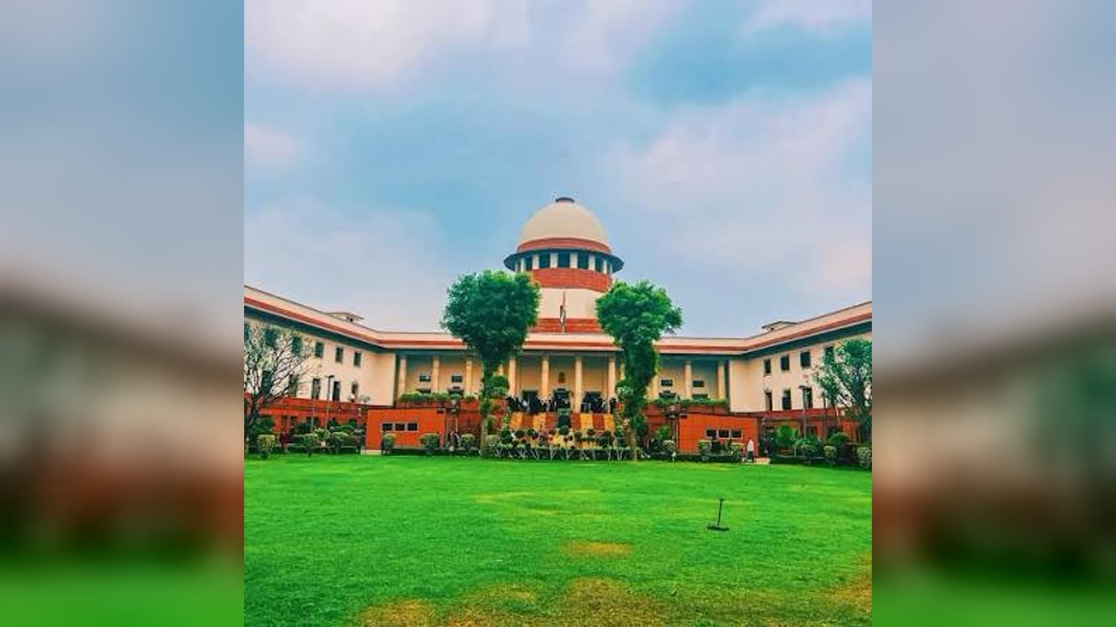 Supreme Court seeks Centre’s response on pleas against six-stanza Vande Mataram